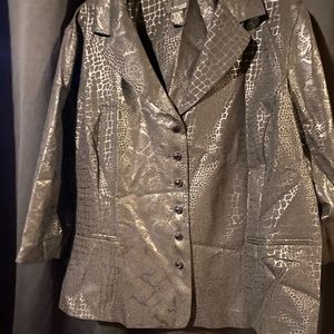 T.Milano black faux alligator print skirt suit 22W